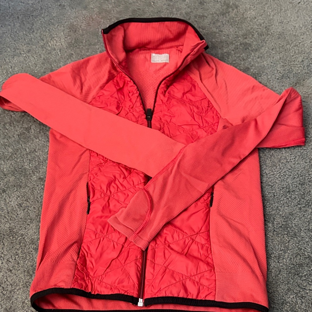 Athleta Women's Vibrant Red Puffer Jacket